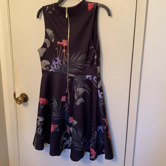 Like new Ted Baker floral fit & flare dress - Picture 4 of 5